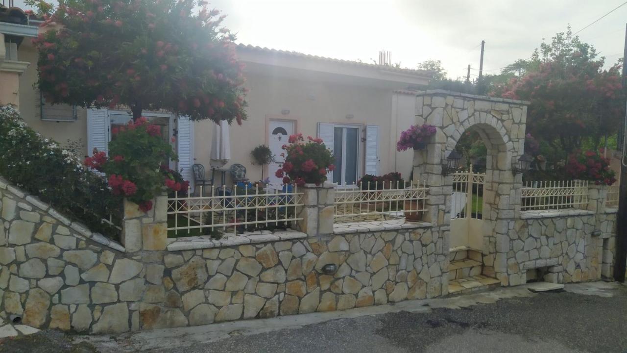 Summer Village House Popi Kanakádes Esterno foto